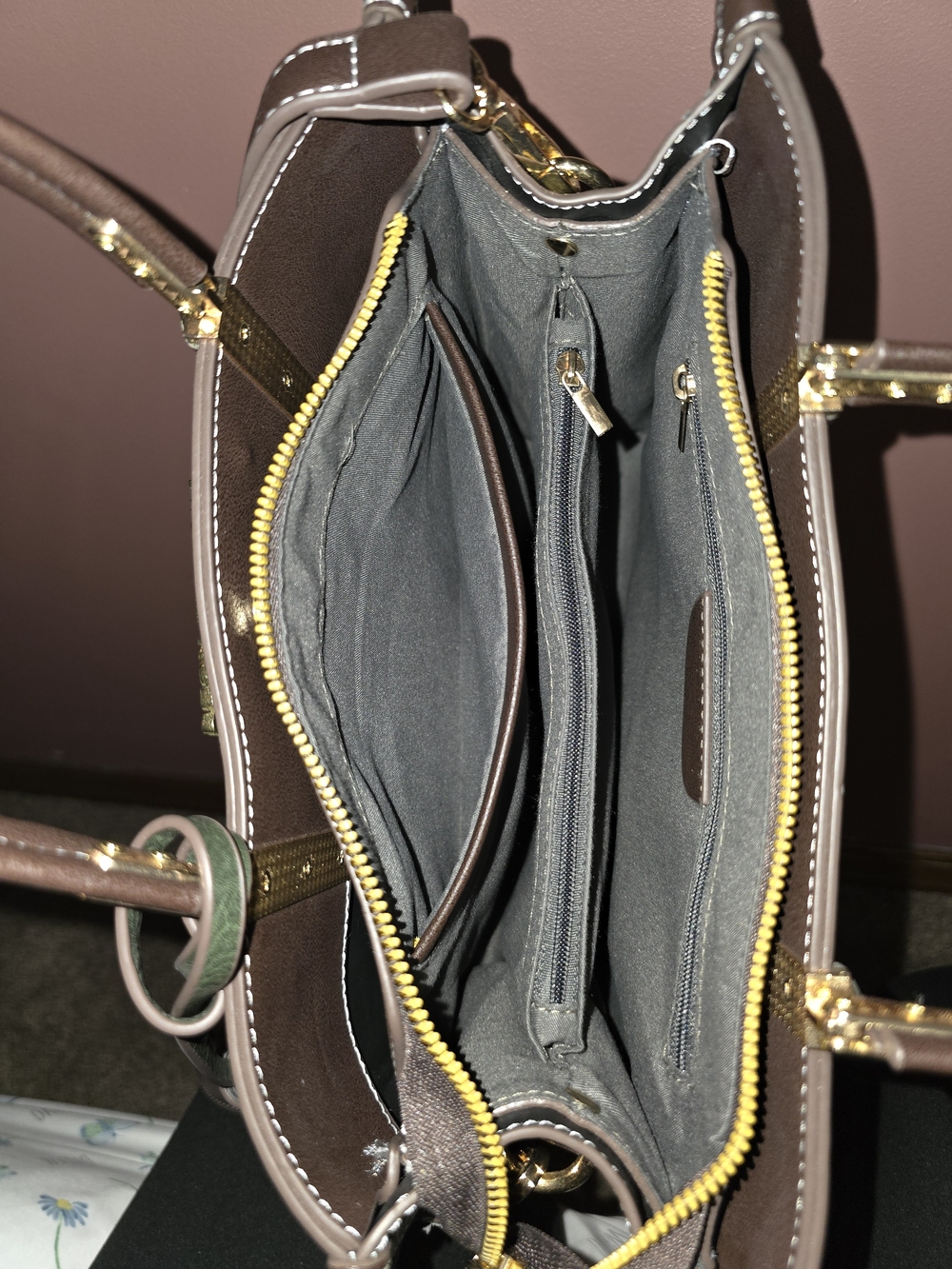 Michael Kors Hunter Green Leather Shoulder Bag with Tassel - Picture 7 of 7